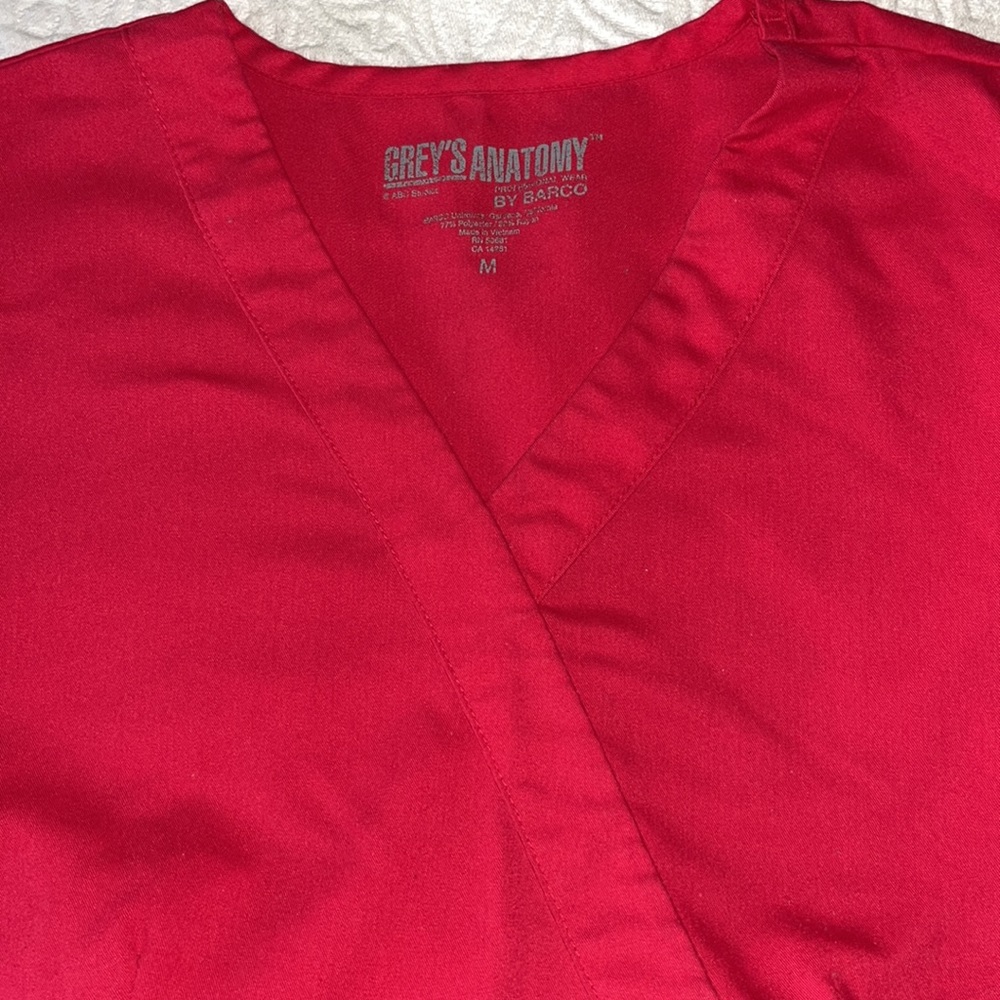 Grays Anatomy Scrubs - Picture 4 of 4